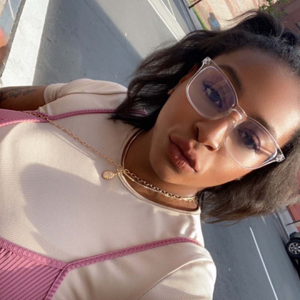Meet your Posher, Iesha